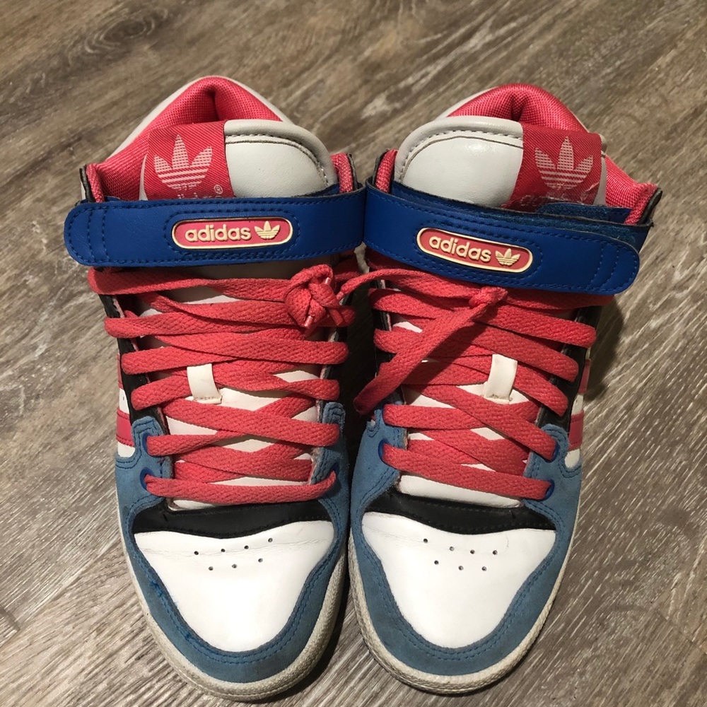 Adidas women’s sneakers
